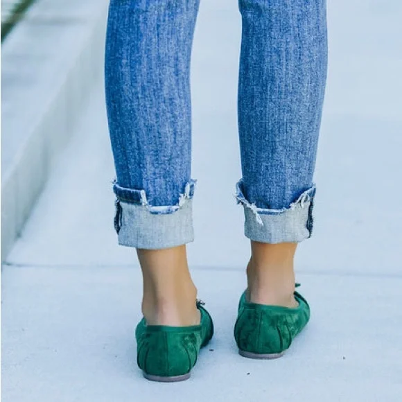 BEAUTIFUL SUEDE FLATS WITH BLING    NEW IN BOX - Picture 3 of 11